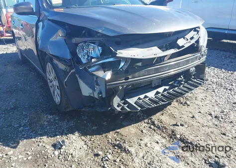 2018 Nissan Sentra S z USA, uszkodzony, nr VIN 3N1AB7AP2JY224920